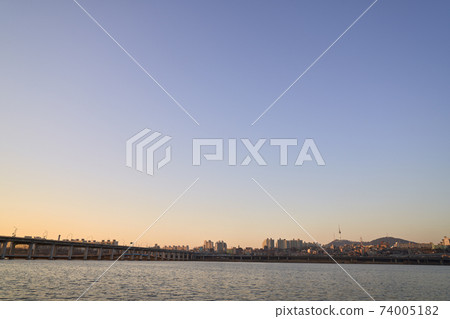 首爾，漢江，龍山區，半坡橋，南山塔，南浦塔 74005182