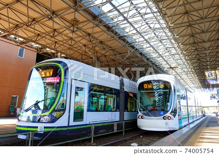 《Hiroshima City》 Hiroshima Electric Railway Hiroshima Port Station Tram 74005754