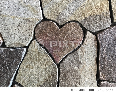 A heart that makes you happy when you find the approach to Oharaimachi 74008878