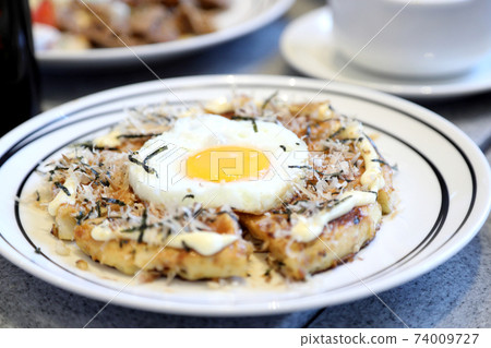 Okonomiyaki Okonomiyaki 74009727