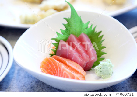Sashimi Sashimi 74009731