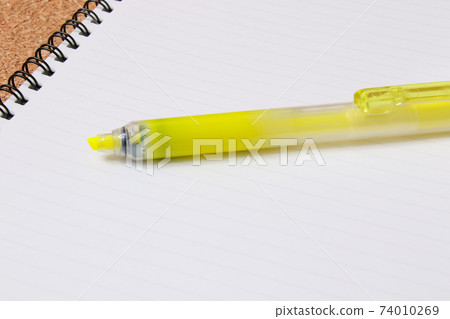 線條標記,文具,熒光筆,文具,書房,鋼筆,學校,筆記本,書寫用具,辦公用品,紙張 線條標記,文具,熒光筆,文具,書房,鋼筆,學校,筆記本,書寫用具,辦公用品,紙張 74010269