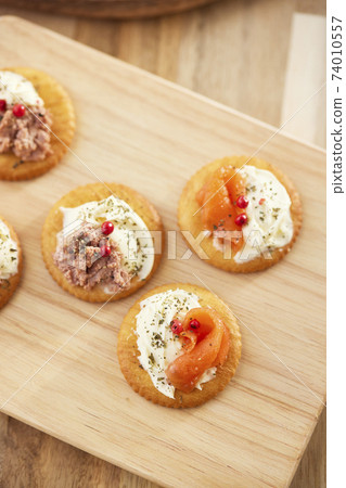 醬和煙熏三文魚小食 74010557