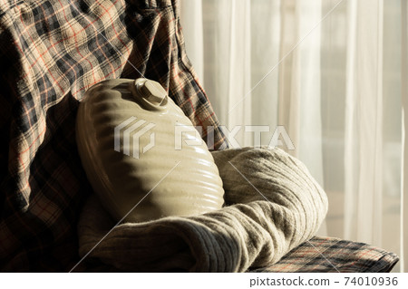 熱水瓶加熱窗戶窗簾冬天 74010936