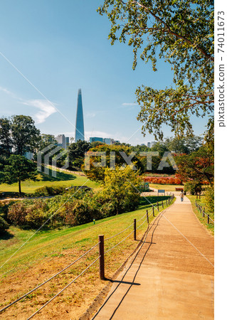 Olympic park trail in Seoul, Korea 74011673