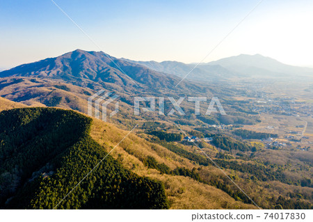 Mt. Amabiki (front), Mt. Kaba (center), Mt. Tsukuba (right) * Tsukuba mountain range 74017830