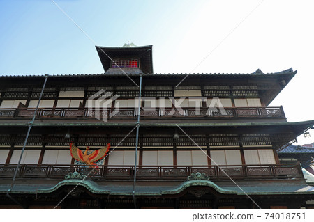 冬季道後溫泉本館 74018751