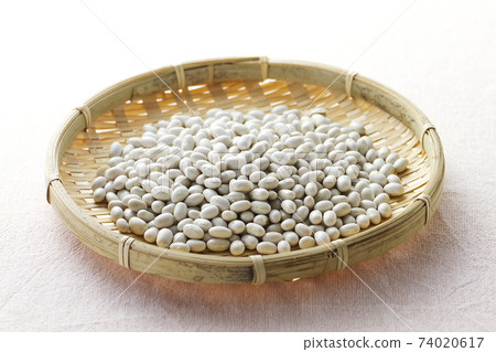 White beans 10 White beans 10 74020617