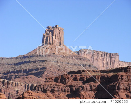 在猶他州摩押的洛磯山脈的壯麗景色 74020963