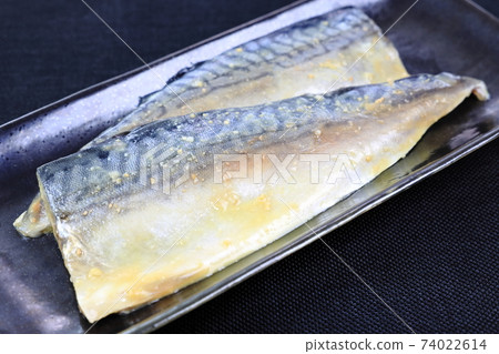 鯖魚在西京味o醃製 鯖魚在西京味o醃製 74022614