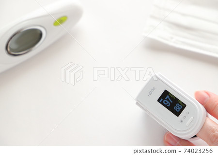 Pulse Oximeter 74023256