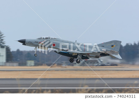 空中自衛隊F-4EJ Kai Phantom II起飛 空中自衛隊F-4EJ Kai Phantom II起飛 74024311