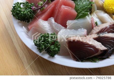 生魚片拼盤 生魚片拼盤 74025786