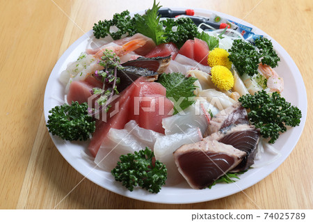 生魚片拼盤 生魚片拼盤 74025789