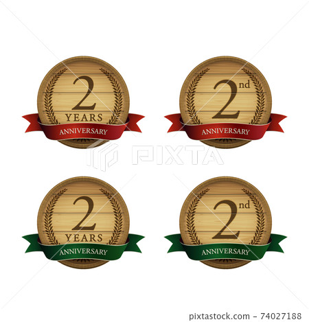 紀念兩週年圓形木桶徽章一套 74027188