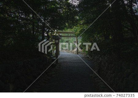 Ise Naiku Betsumiya Tsukiyomi-niya的方法 74027335