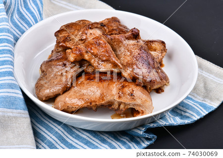 烤豬肉麻場 烤豬肉麻場 74030069