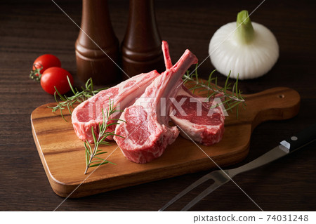 羊排生肉 74031248