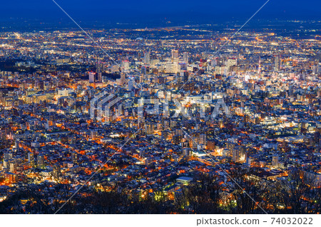 日本新的三大夜景,從山頂眺望 日本新的三大夜景,從山頂眺望 74032022