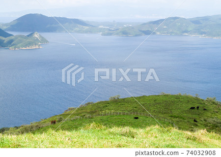 View of the Shimamae caldera from Chiburijima View of the Shimamae caldera from Chiburijima 74032908