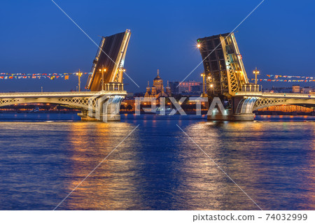 Neva river and open Blagoveshchensky Bridge - Saint-Petersburg Russia Neva river and open Blagoveshchensky Bridge - Saint-Petersburg Russia 74032999