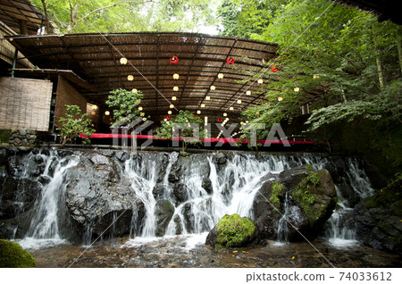 Kibiko's river bed 74033612