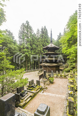 安樂寺（上田市）國寶八角形三寶塔 74034549