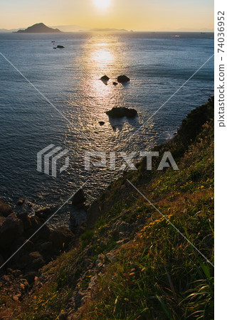 從暮光之城的伊拉格防禦站遺址看伊拉格海峽 74036952