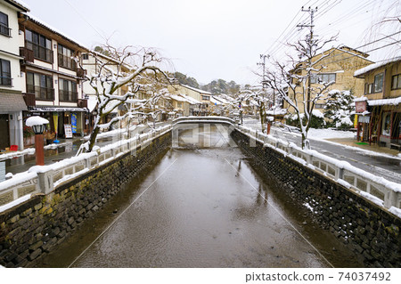 城崎溫泉雪景 城崎溫泉雪景 74037492