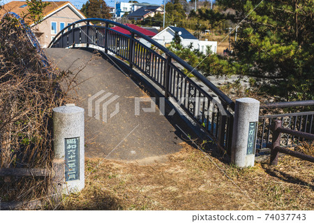 茨城縣日立市小ga濱町入口處的大橋 74037743