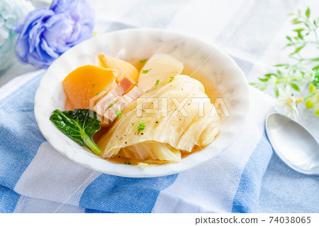 很多蔬菜Potowu 很多蔬菜Potowu 74038065