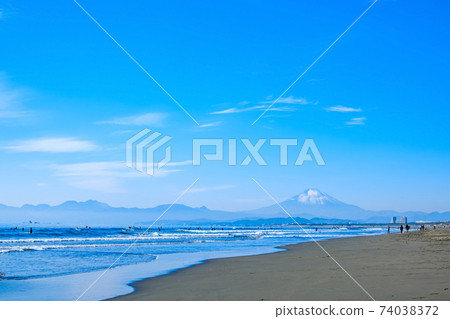 [神奈川縣江之島]湘南海和富士山 74038372