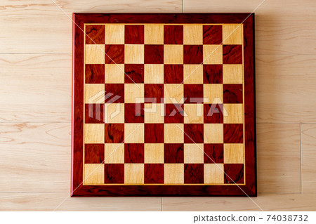 木製國際象棋棋盤 木製國際象棋棋盤 74038732
