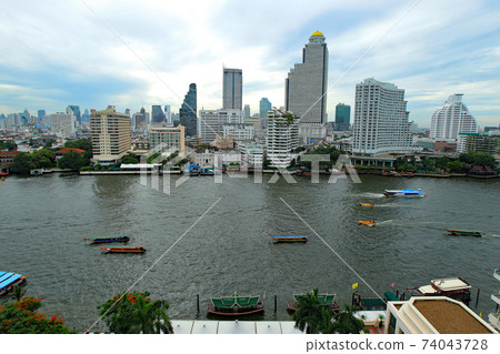 Scenery of the Chao Phraya River in Bangkok 74043728