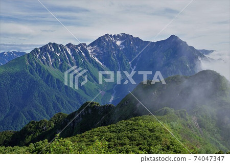 Hotaka mountain range from Mt. Kasumi 74047347