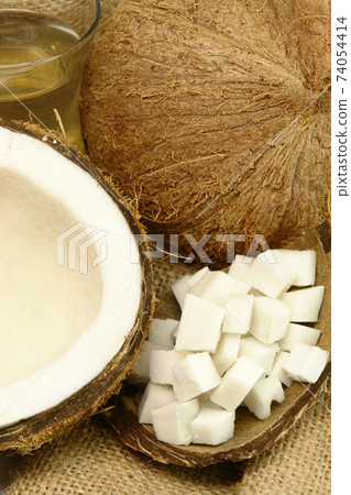 Fresh Coconut with Juice 74054414