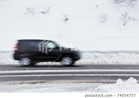 Car image SUV in a snowy landscape 74054757