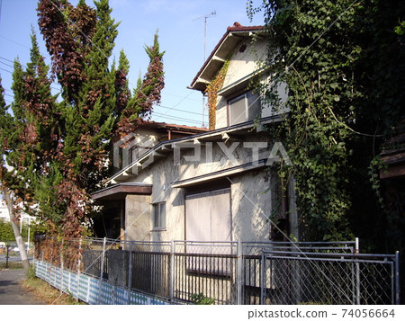 無人居住的空置房子 74056664