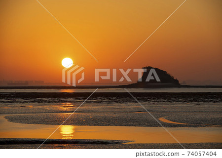 Tidal flat, Maedorang, Jung-gu, Incheon 74057404