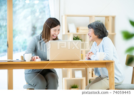 女高管諮詢保險 女高管諮詢保險 74059445