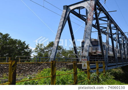 鐵路橋樑和鐵軌 74060130