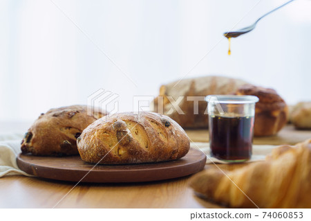 麵包和楓糖漿 74060853