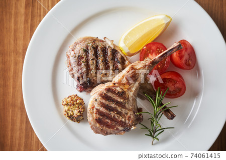Lamb chop steak 74061415