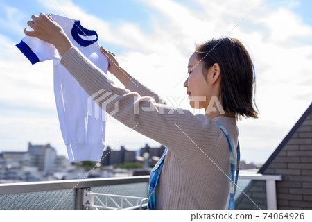 為人父母的媽媽要幹運動服 為人父母的媽媽要幹運動服 74064926