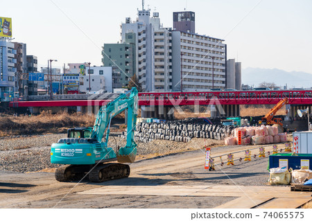 Revetment of the river 74065575