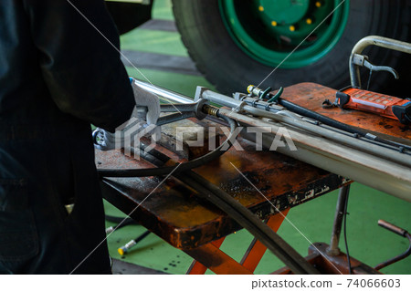 Supporting the community 74066603