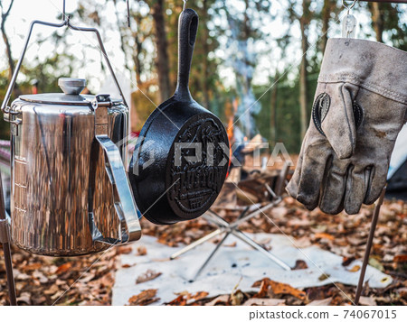 Preparation of camping rice ・ Hanging chain (hanging skillet, pot, gloves) 74067015