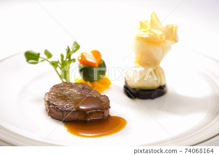 French course main beef steak French course main beef steak 74068164