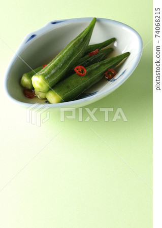 Pickled okra in spicy white Pickled okra in spicy white 74068215