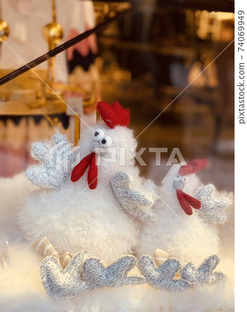 As Easter approaches, the city is full of eggs As Easter approaches, the city is full of eggs 74069949